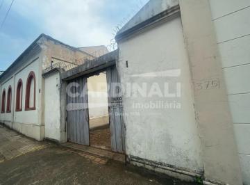 Comercial · 1100m² · 3 Vagas · Amplo espaço comercial no centro da cidade