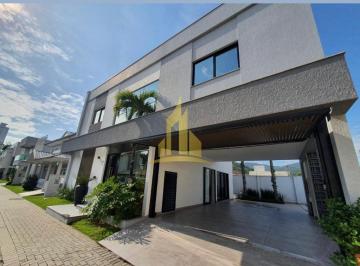 Casa · 250m² · 4 Quartos · 4 Vagas · Casa à venda no bairro Barra - Balneário Camboriú/SC