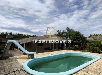Casa · 840m² · 3 Quartos · 5 Vagas · Casa à venda no bairro Centro - Matinhos/PR