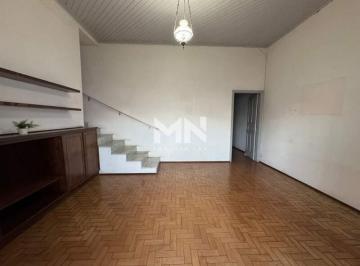 Casa · 151m² · 3 Quartos · Casa alugar 3 quartos Centro 120m²
