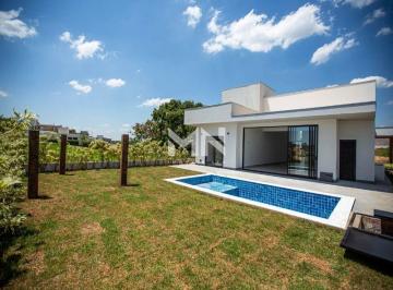 Casa · 211m² · 3 Quartos · Casa térrea à venda no Condomínio Villas do Golfe em Itu/SP.