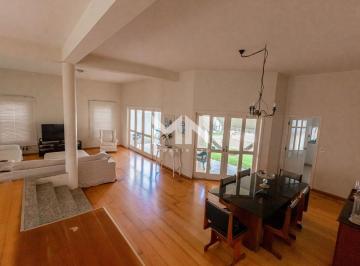 Casa · 264m² · 3 Quartos · 6 Vagas · Casa com 3 dormitórios para alugar, 263 m² por R$ 9.068,60/mês - Condomínio Jardim Theodora - Itu/SP