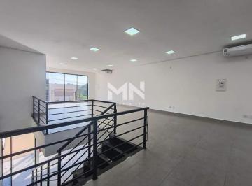 Comercial · 275m² · 2 Vagas · Salão para locação no Novo Centro – 275m², localização estratégica para o seu negócio
