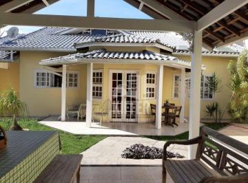 CASA COM 4 QUARTOS 2 SUITES E PISCINA A VENDA EM MARICÁ · Casa com 4 quartos, sendo 2 suítes e Piscina à venda  por R$ 850.000 - Flamengo - Maricá/RJ