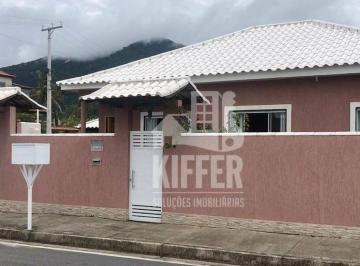 Casa na Praia · Casa na Quadra da Praia de Jaconé – 3 Quartos, Suíte e Área Gourmet