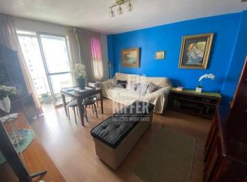 Apartamento 2 quartos · Apartamento Claro e Indevassado em Icaraí | 2 Quartos e Suíte