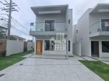 Casa na praia de Maricá · Casa com 3 quartos à venda, 105 m² por R$ 540.000 - Itaipuaçu - Maricá/RJ