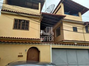 CASA NA ENGENHOCA · Oportunidade: 3 Casas no Mesmo Terreno Niterói