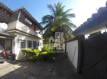 Casa em Araçatiba · Casa Linear com 3 Quartos e Piscina – Araçatiba