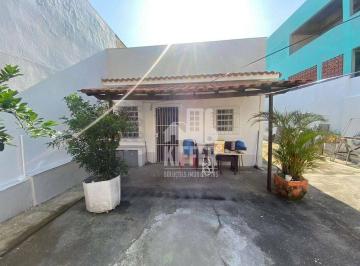 b5b27024def43f6e63f94e01edd3cf276d06f2ed · Casa com Suíte e Terreno de 300m² no Barreto