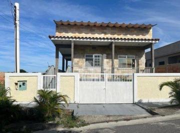 Casa de praia à venda em Cordeirinho · Excelente Casa em Cordeirinho com 3 Quartos, Piscina e Quintal