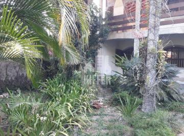 Casa no Jardim Fluminense Engenho do Mato  Duas casas em uma · Casa com 4 dormitórios à venda, 275 m² por R$ 600.000,00 - Itaipu - Niterói/RJ