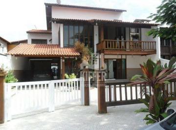 e03f94b652a508e9db6753188dfa6d88be22cca4 · Casa Alto Padrão em Piratininga, Niterói, 405m², 4 Quartos e Piscina