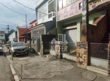 Sobrado a venda próximo ao Guanabara · Sobrado com 3 quartos à venda, 120 m² por R$ 480.000 - São Lourenço - Niterói/RJ