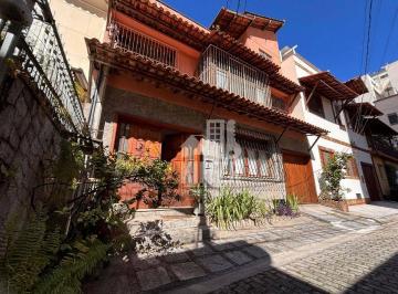 Casa triplex à venda com 3 quartos Campo de São Bento · Casa com 3 quartos à venda, 220 m² por R$ 1.180.000 - Icaraí - Niterói/RJ