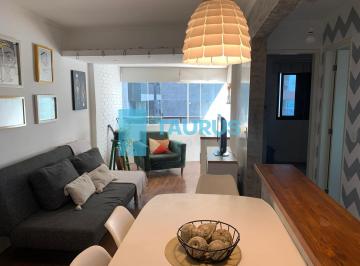 Foto 01 · Apartamento à venda, mobiliado, 2 quartos, 2 vagas, 60 m², em Moema, São Paulo.