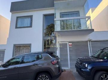 Foto 01 · Excelente casa em condomínio fechado com três suítes espaço gourmet a venda em Buraquinho