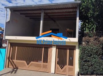 Casa · 152m² · 1 Quarto · 2 Vagas · 2 Casas Térreas + Andar Superior – Ótima Área de Lazer e Vagas Cobertas.
