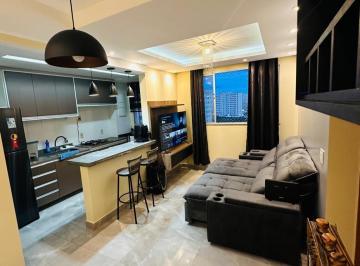 Apartamento de 2 quartos, Valparaíso de Goiás · Apartamento 2 quartos com suíte, todo reformado e com móveis planejados 