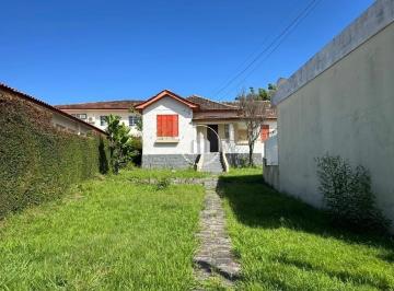 Casa · 120m² · 4 Quartos · 2 Vagas · Casa 120m² com 4 Quartos no Centro