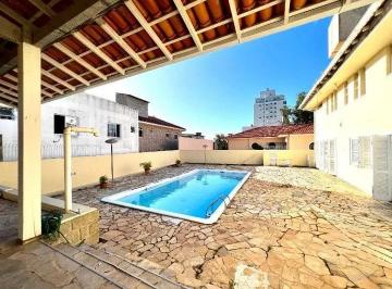 Casa · 251m² · 3 Quartos · 4 Vagas · Casa para venda com 3 dormitórios na Agronômica