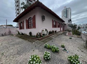 Casa · 187m² · 4 Quartos · 2 Vagas · Casa 4 Quartos com 1 Suíte e 187m² - Barreiros