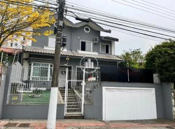 Casa · 265m² · 4 Quartos · 2 Vagas · Casa 4 Quartos com 1 Suíte - Estreito