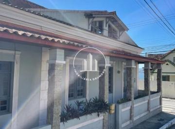 Casa · 350m² · 5 Quartos · 3 Vagas · Casa Centro Histórico - São José