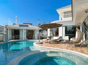 Casa · 1200m² · 5 Quartos · 5 Vagas · Casa 1200m² com 5 Quartos e Suítes em Jurerê Internacional