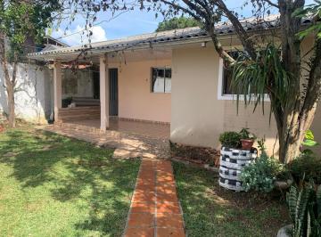 Casa de 2 quartos, Curitiba · Vendo terreno com duas casas de madeira no bairro Portão