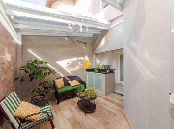Casa · 3 Quartos · 2 Vagas · Sobrado Espetacular com Ático e Teto Retrátil