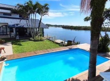 Casa · 162m² · 5 Quartos · 2 Vagas · Casa de Alto Padrão as margens do rio mampituba