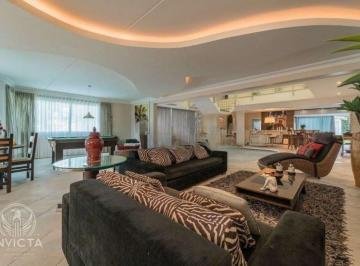 Casa · 447m² · 4 Quartos · 3 Vagas · Casa no Vivendas do Atlântico em Balneário Camboriú
