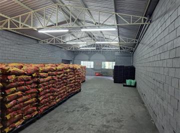 Comercial · 500m² · 6 Vagas · Galpão à venda em Itaquera - SP