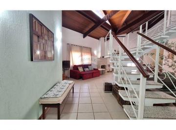 Casa · 200m² · 3 Quartos · 4 Vagas · Casa em condomínio à venda na Praia de Pernambuco - Guarujá
