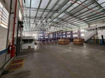 Comercial · 1510m² · 22 Vagas · Galpão à Venda, 1510 m² construído e 3.000m² de terreno com 4 banheiros, em Guarulhos.