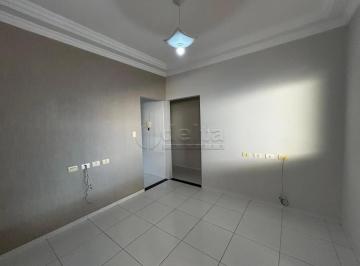 Casa · 323m² · 2 Quartos · 4 Vagas · Casa residencial com 2 quartos sendo 1 suíte disponível para locação no bairro Jardim Botânico em Ub