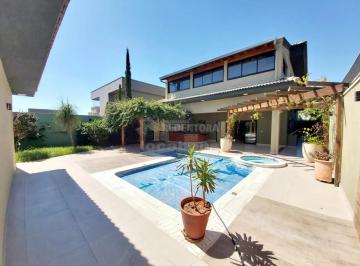 Casa · 546m² · 3 Quartos · 4 Vagas · Condomínio Buona Vita | Segurança 24h | Lazer completo
