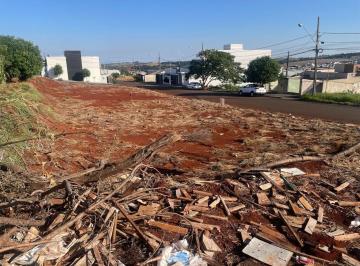 Terreno · 442m² · Terreno de 442m² muito bem localizado no condomínio Solar da Toscana em Apucarana/PR