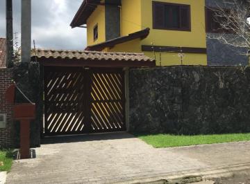 Imagem do Imóvel · Bela casa com piscina e churrasqueira no jardim samambaia
