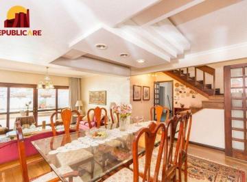 Casa · 333m² · 4 Quartos · 4 Vagas · Casa de 333m² com 4 dormitórios, pátio com piscina, espaço gourmet com churrasq