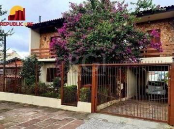 Casa · 388m² · 3 Quartos · 3 Vagas · Casa de 388m² com 3 quartos.