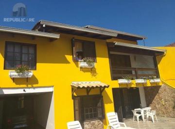 Casa · 200m² · 2 Quartos · 2 Vagas · Casa para Venda - 200m², 2 dormitórios, sendo 2 suites, 2 vagas - Ponta Grossa