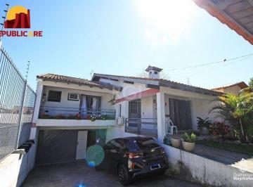 Casa · 225m² · 3 Quartos · 4 Vagas · Casa para Venda - 225.36m², 3 dormitórios, sendo 1 suites, 4 vagas - Camaquã