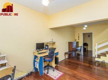 Casa · 293m² · 3 Quartos · 7 Vagas · Casa com 3 Quartos à Venda, 293 m² por R$ 650.000