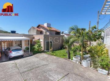 Casa · 370m² · 4 Quartos · 6 Vagas · Casa para Venda - 370m², 4 dormitórios, sendo 1 suites, 6 vagas - Lomba do Pinhe