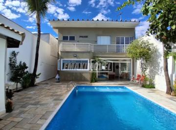 Comercial · 270m² · 3 Quartos · 3 Vagas · Sobrado com Piscina e 3 Dormitórios sendo 1 suíte - Jardim Emília