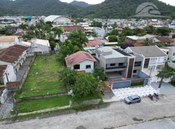 Casa · 159m² · 4 Quartos · 3 Vagas · Amplo sobrado em Caiobá - Matinhos