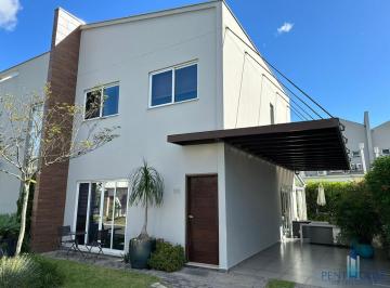 Casa · 150m² · 3 Quartos · 3 Vagas · Casa em São Judas Tadeu, Balneário Camboriú/SC de 150m² 3 quartos à venda por R$ 1.790.000,00