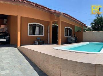 db5a82ce670279976e37f6c6ba1342dcc7930f36 · Casa Térrea com Piscina a 100 Metros da Praia